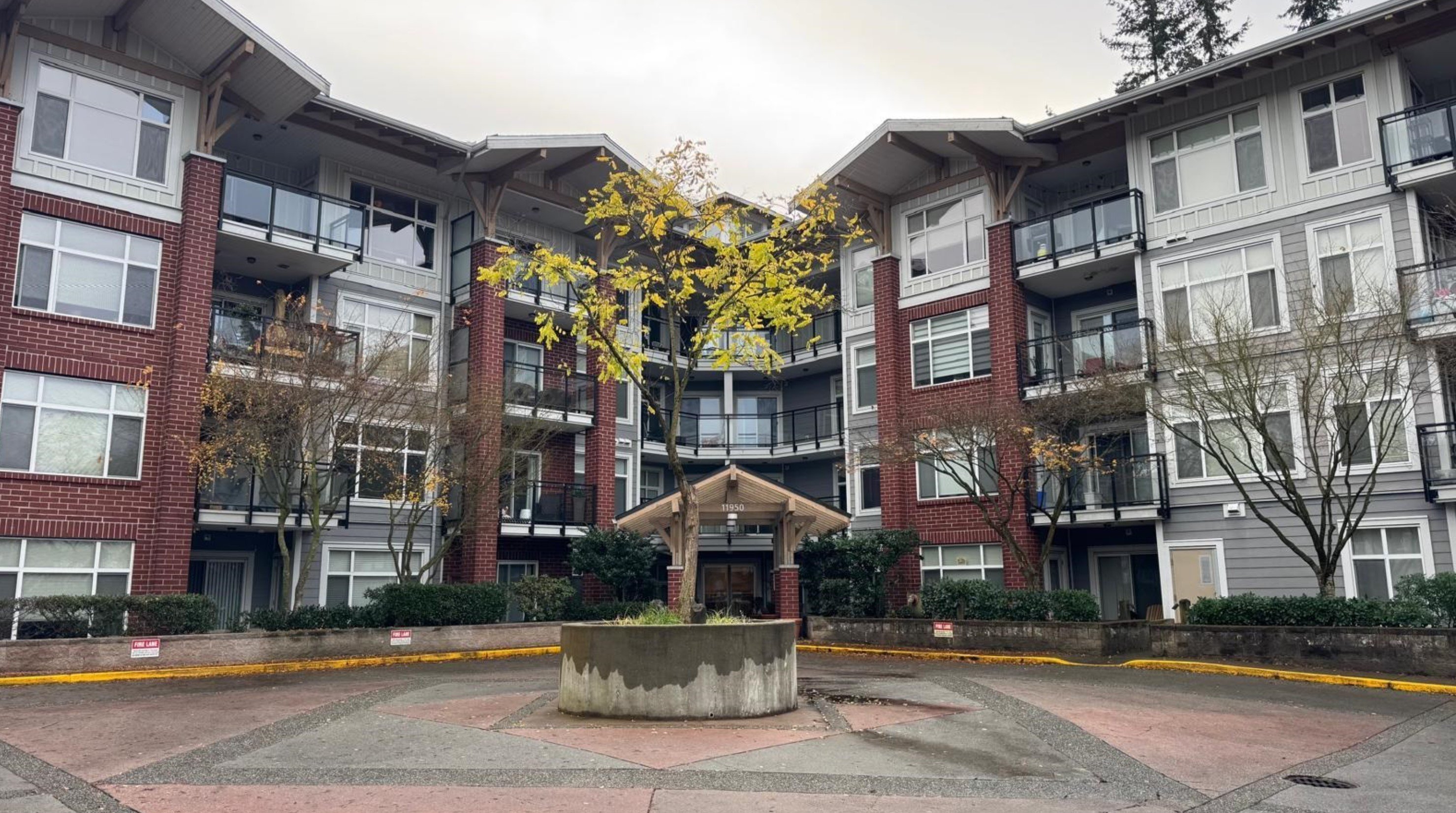 1410 Granville (Non-Profit Housing) photo 1