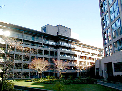 Paris Place Strata Hotel
