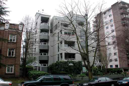 Kenwood Court