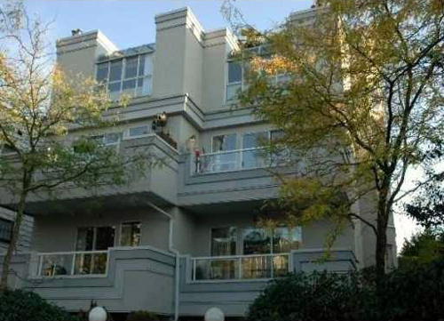 2546 W 4th