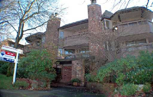 2466 W 3rd