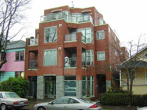 3673 W 11th