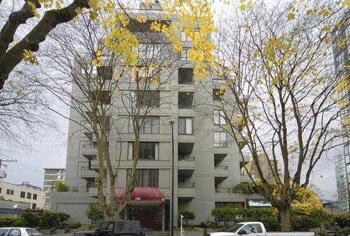 735 BIDWELL