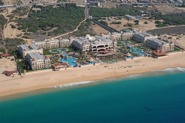 RIU Palace