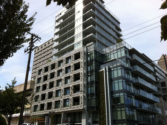700 West 8th