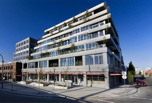 LOFT 495