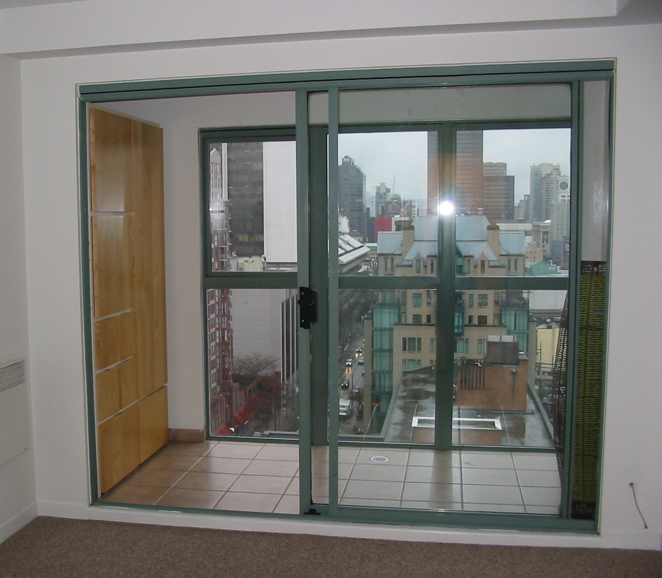 # 1907 1188 HOWE ST photo 15
