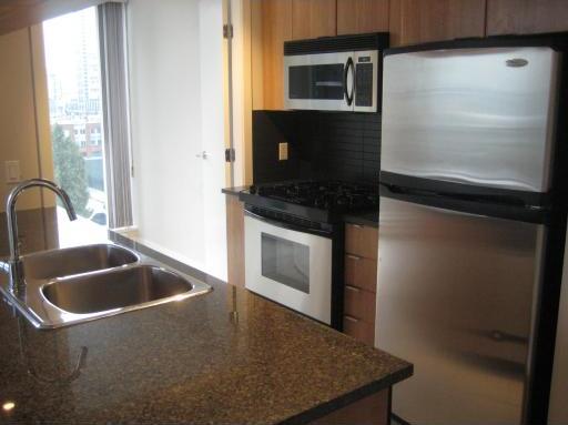827 CAMBIE ST photo 16