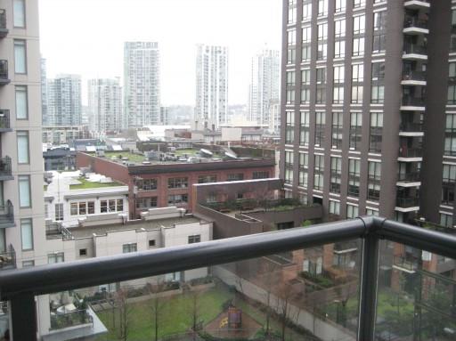 827 CAMBIE ST photo 18