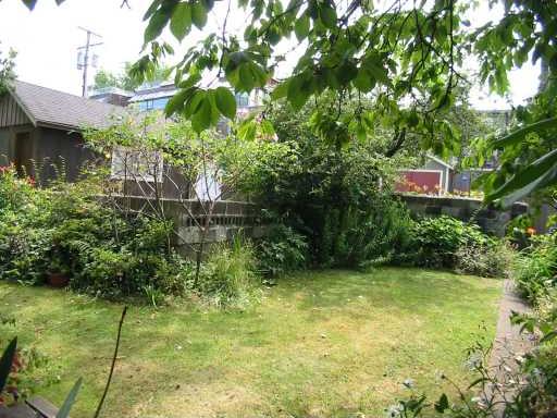2312 W 5TH AV photo 9