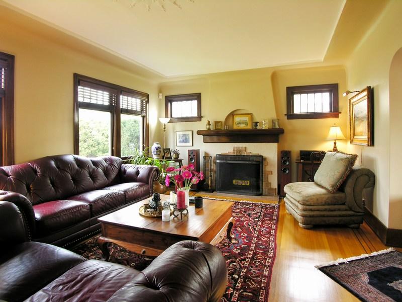 1472 W 40TH AV photo 6
