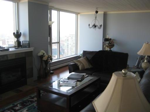 # 2702 183 KEEFER PL photo 17
