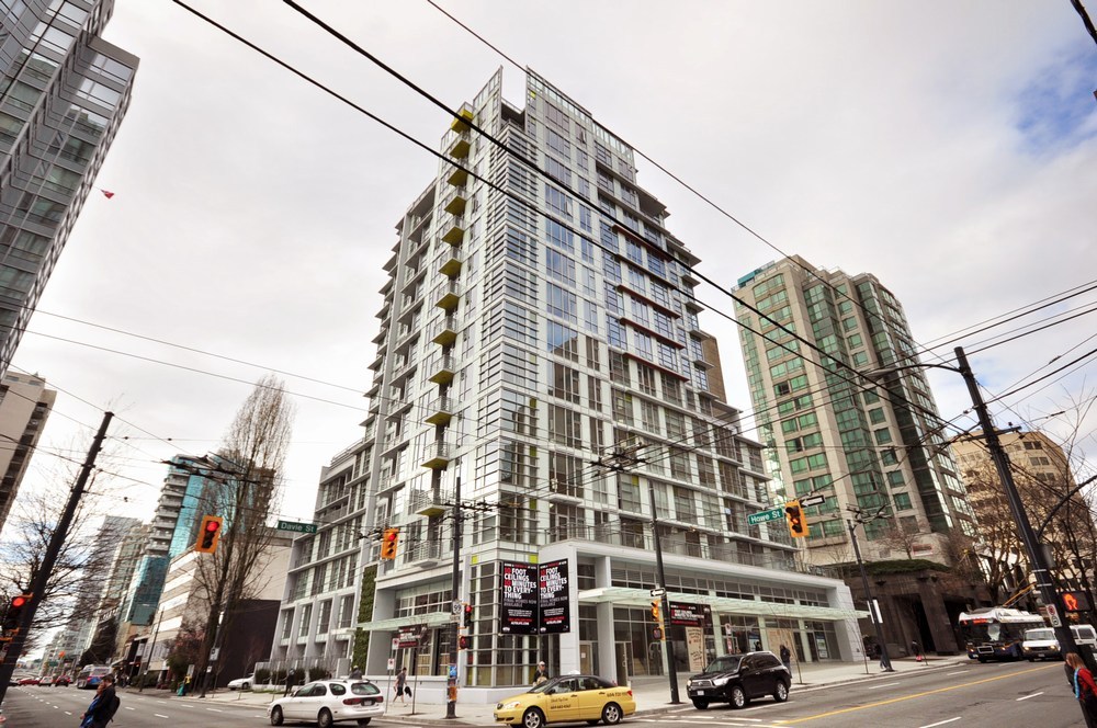 # TH1211 1205 HOWE ST photo 15