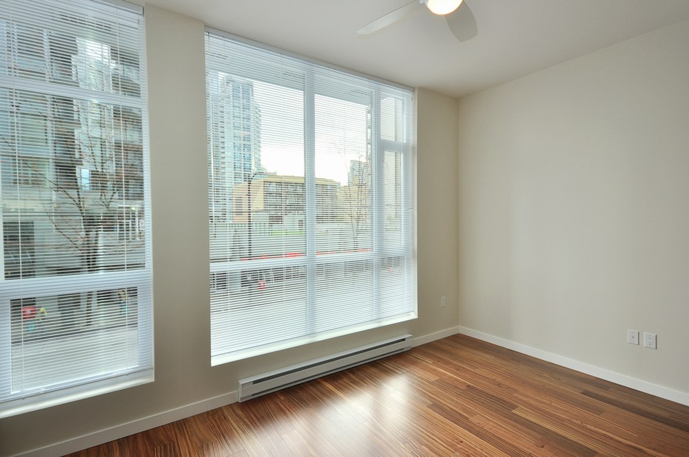 # TH1211 1205 HOWE ST photo 18