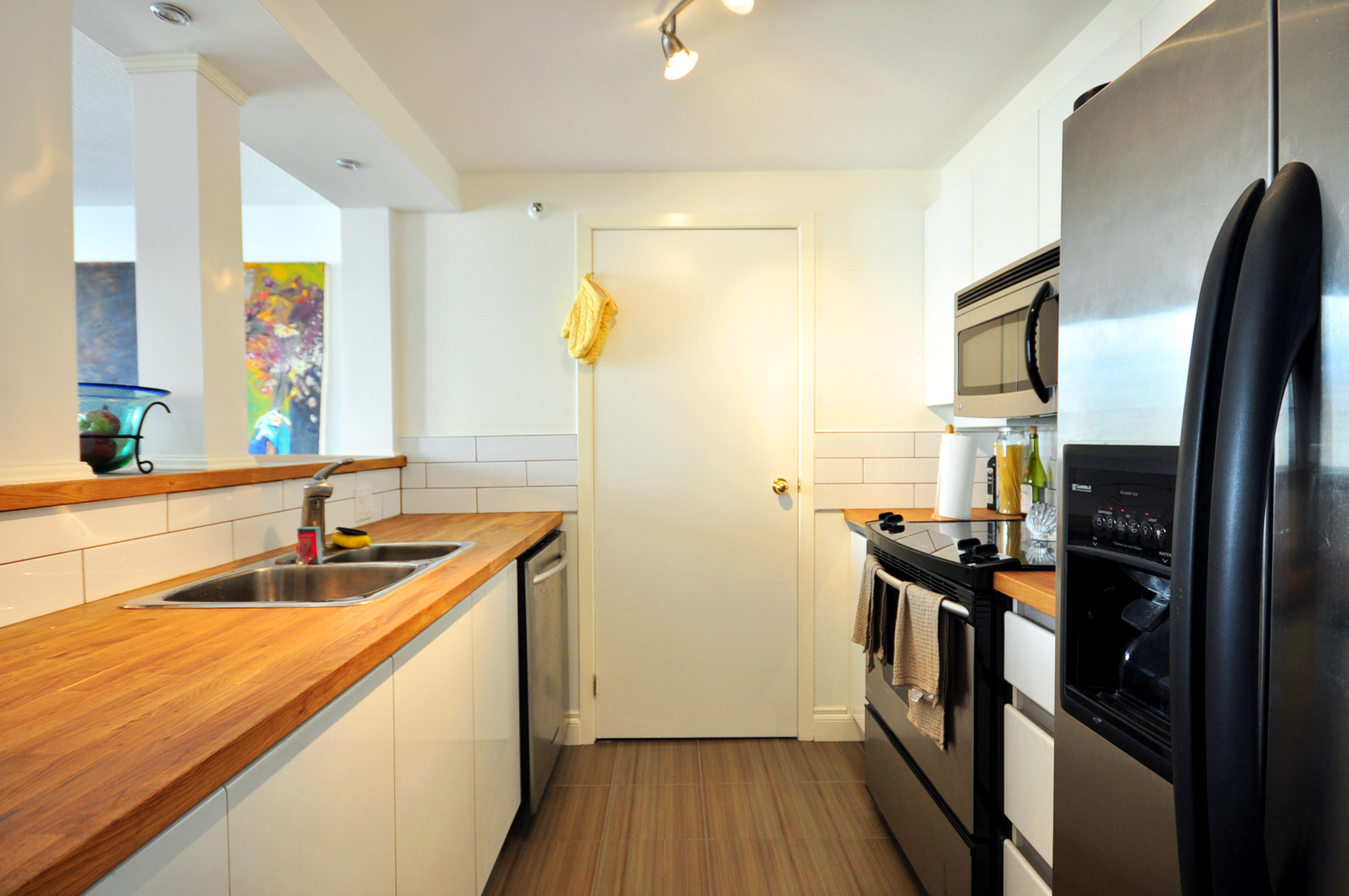 # 1306 930 CAMBIE ST photo 4