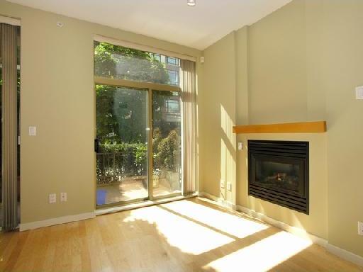  987 RICHARDS ST photo 2