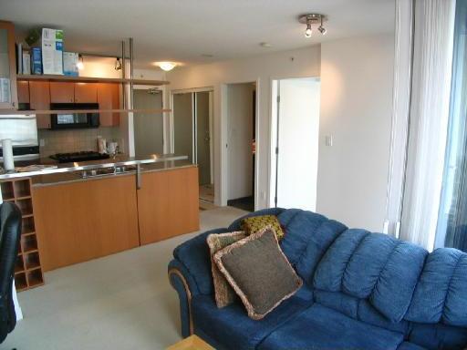 # 1007 1495 RICHARDS ST photo 3