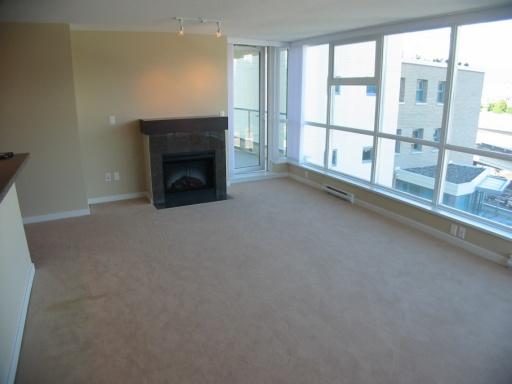 # 501 125 MILROSS AV photo 3