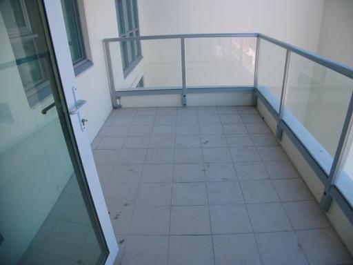# 501 125 MILROSS AV photo 4