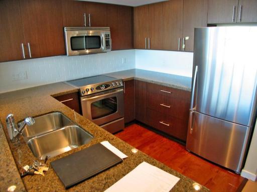 # 501 125 MILROSS AV photo 7