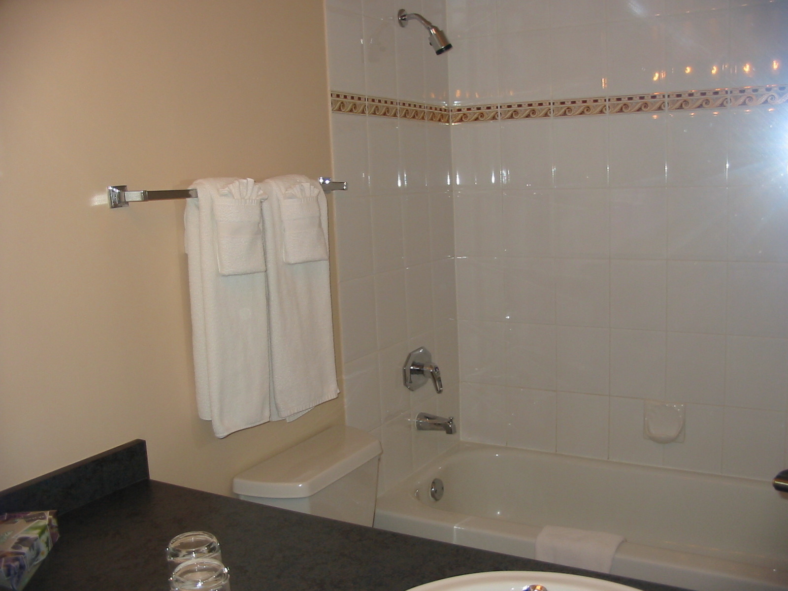 # 211 910 BEACH AV photo 2