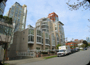 # 211 910 BEACH AV
