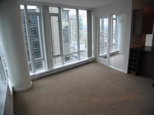 # 1907 610 GRANVILLE ST photo 3