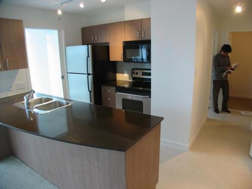 # 1907 610 GRANVILLE ST photo 4