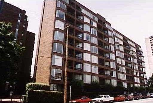 # 104 950 DRAKE ST photo 5