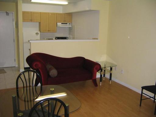 # 104 950 DRAKE ST photo 12