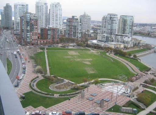 # 1801 1408 STRATHMORE MEWS BB photo 4