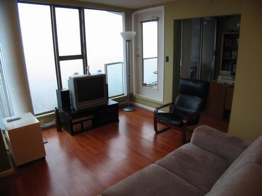 # 1001 1633 W 8TH AV photo 3