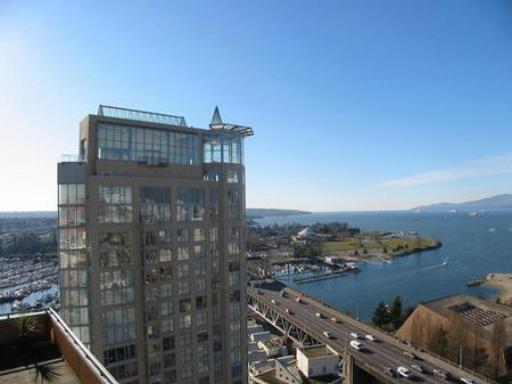 # PH3 907 BEACH AV photo 2