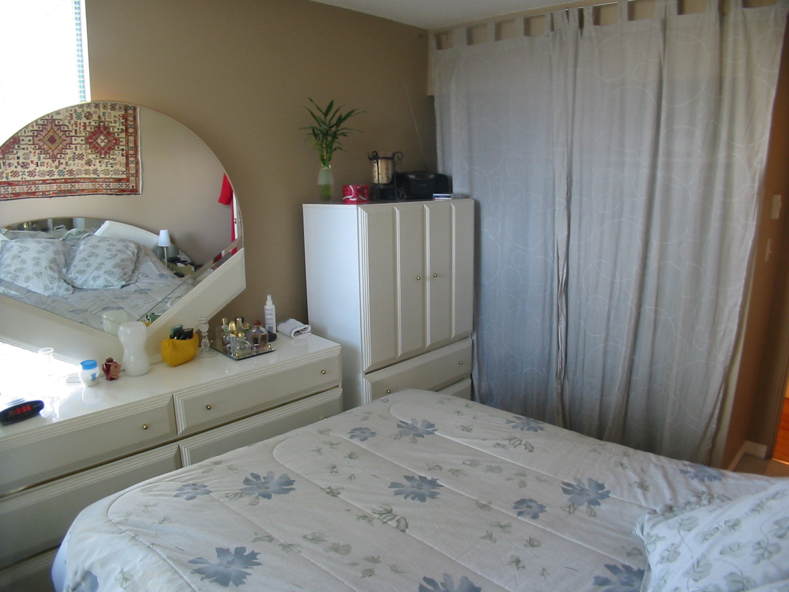 # 606 907 BEACH AV photo 8
