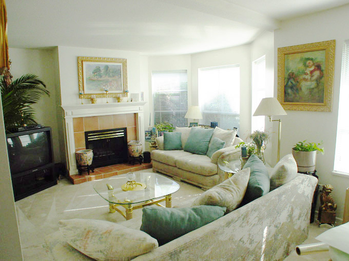 # 18 1838 HARBOUR ST photo 2