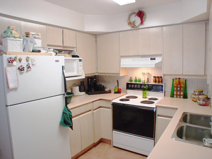 # 18 1838 HARBOUR ST photo 6