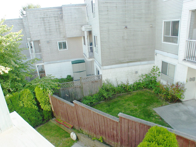 # 18 1838 HARBOUR ST photo 12