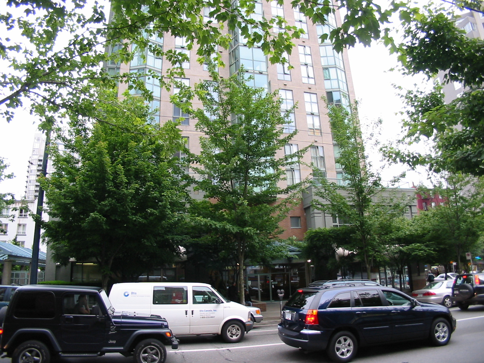 # 703 1188 HOWE ST photo 13
