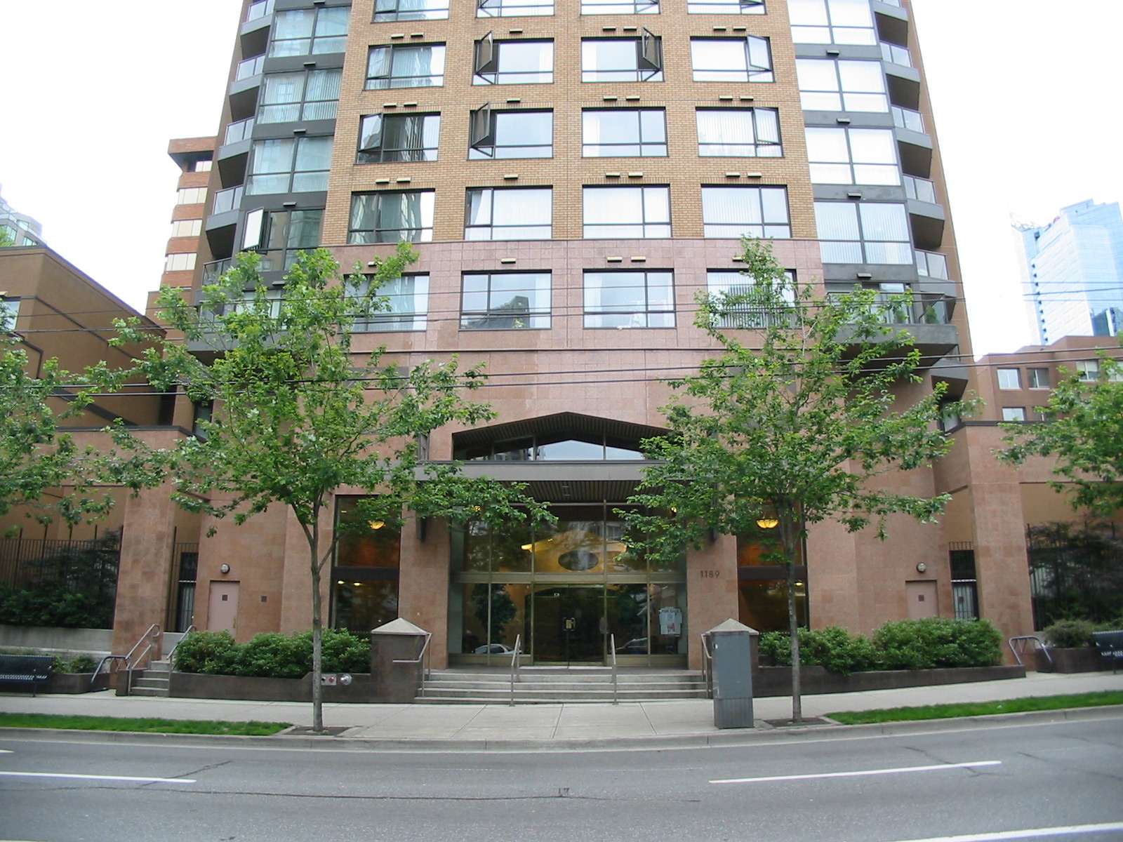 # 603 1188 HOWE ST photo 12