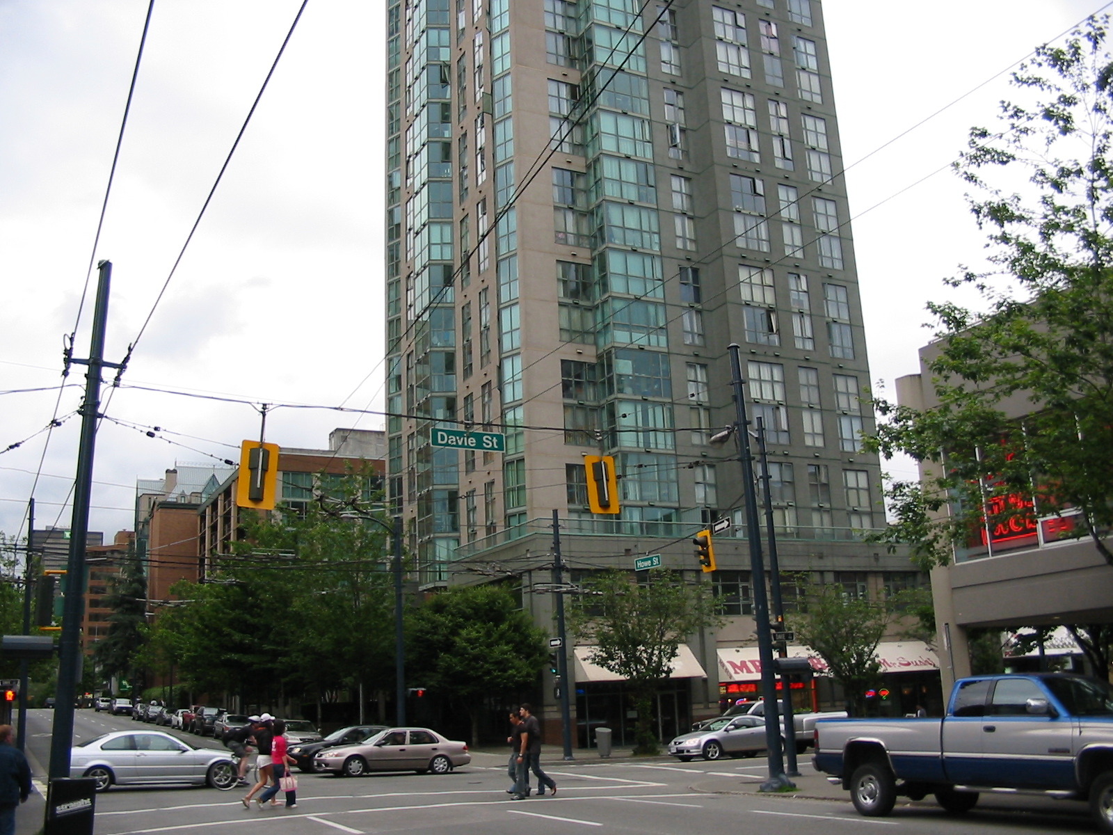 # 1802 1188 HOWE ST photo 13