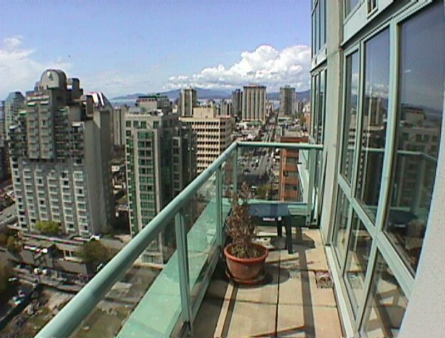# 2302 1188 HOWE ST photo 2