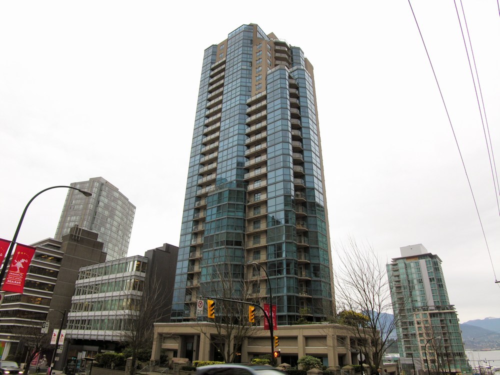 # PH 1 1415 W GEORGIA ST photo 6