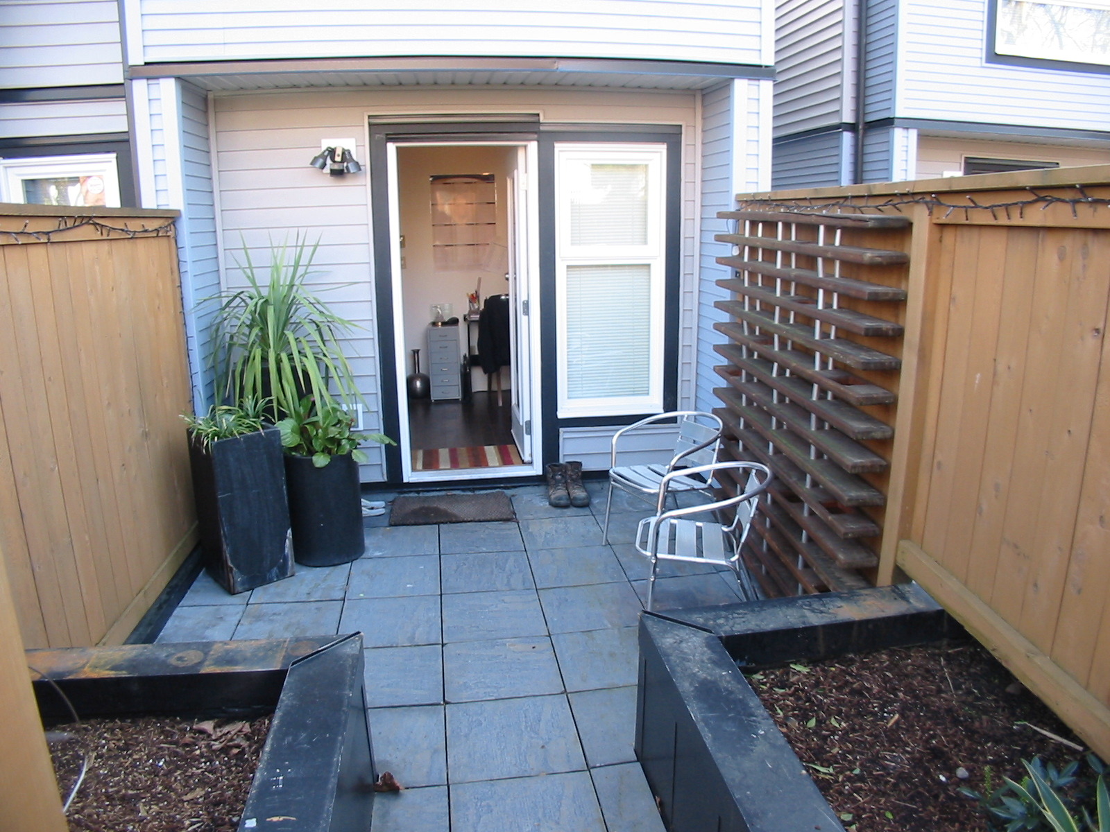 # 11 888 W 16TH AV photo 5