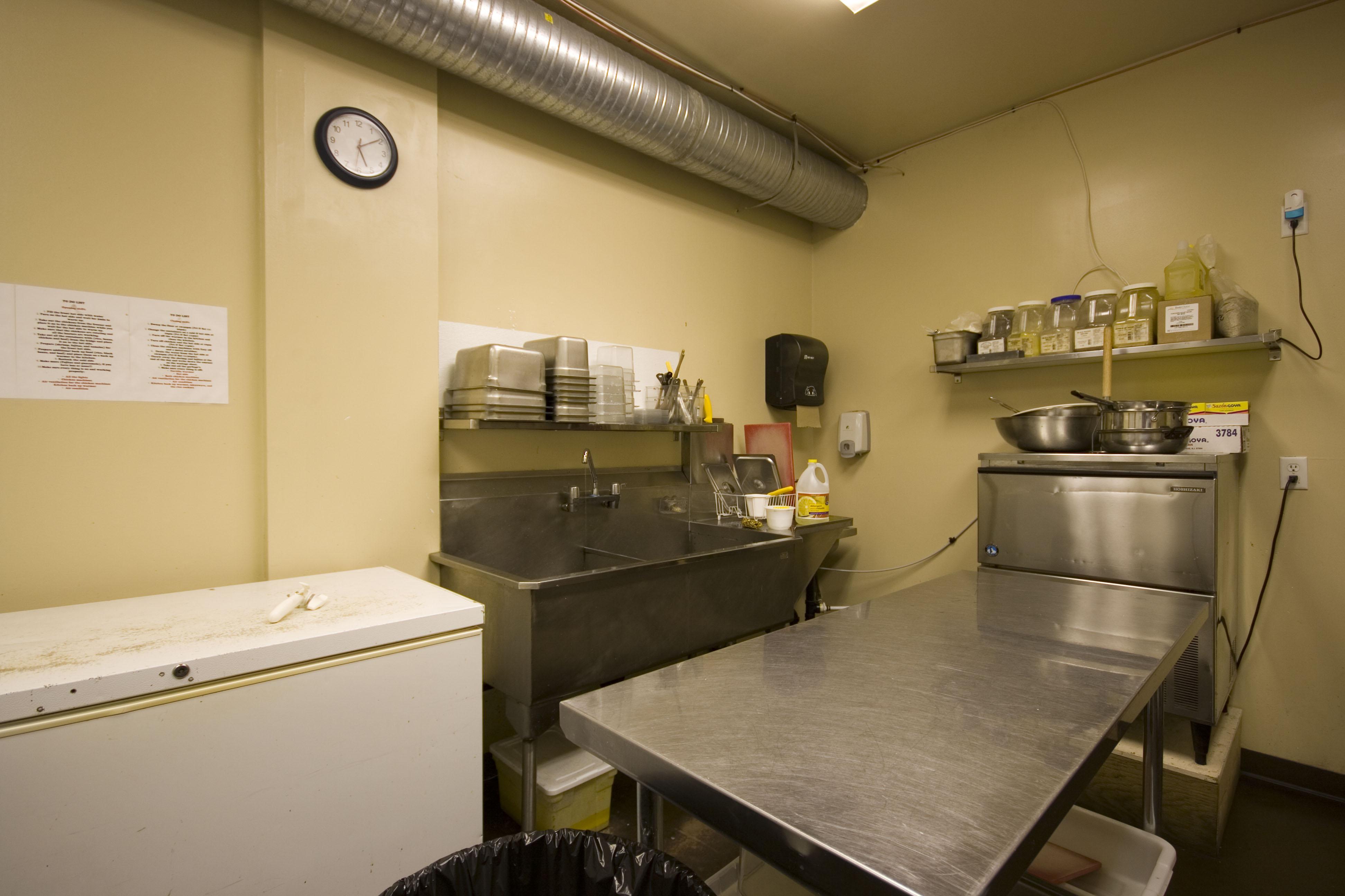  1236 Robson Street photo 5