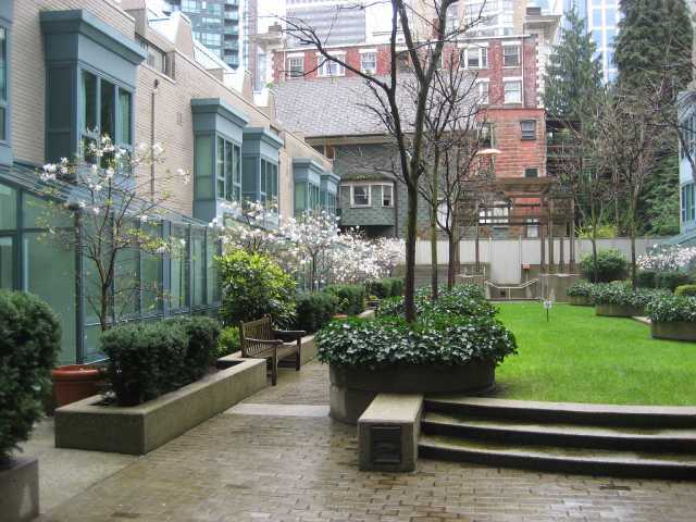 # 308 1238 MELVILLE ST photo 2