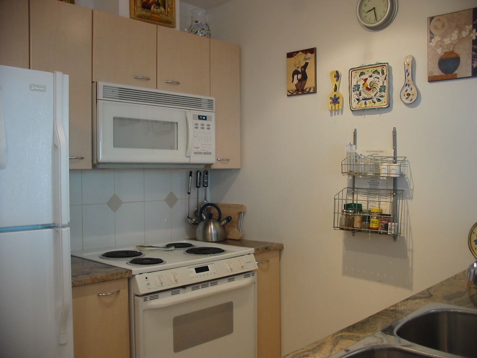 # 701 1367 ALBERNI ST photo 12