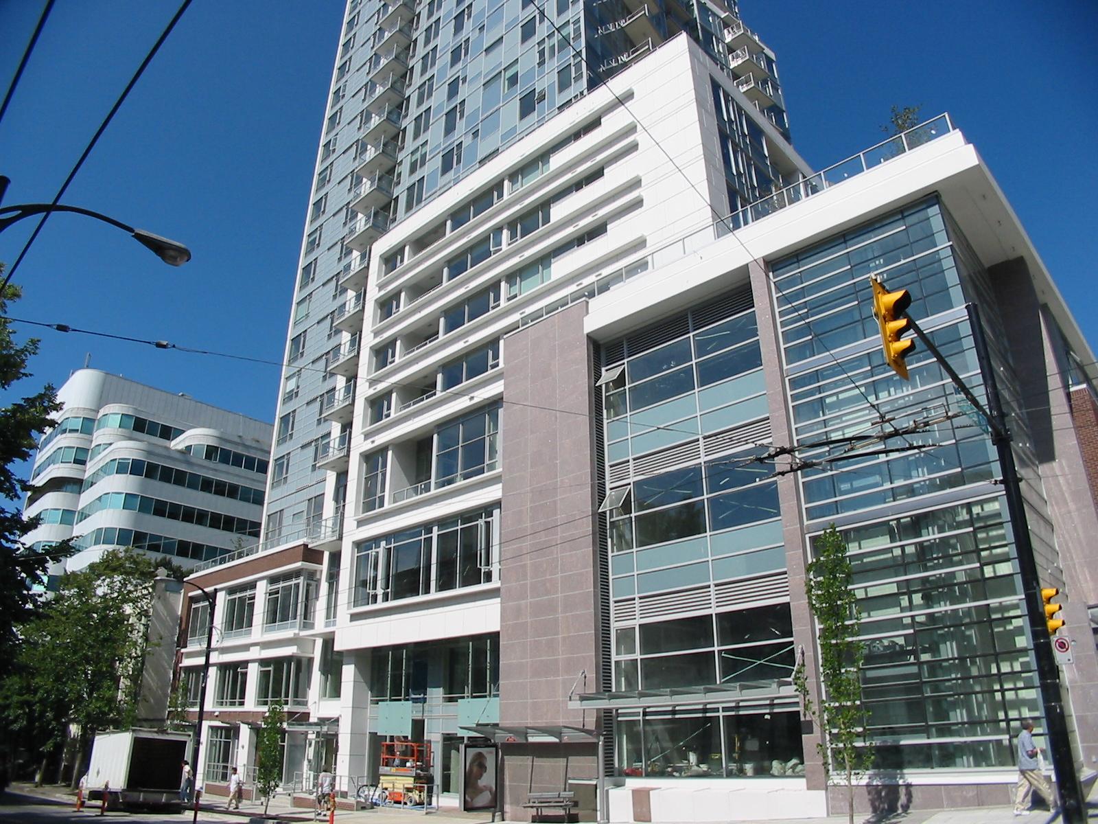 825 CAMBIE ST photo 11