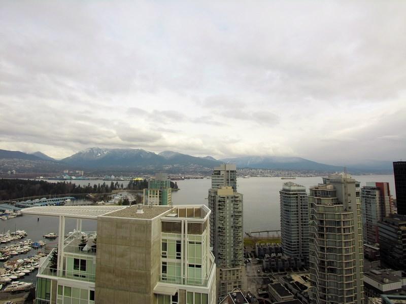 # 3401 1238 MELVILLE ST photo 2