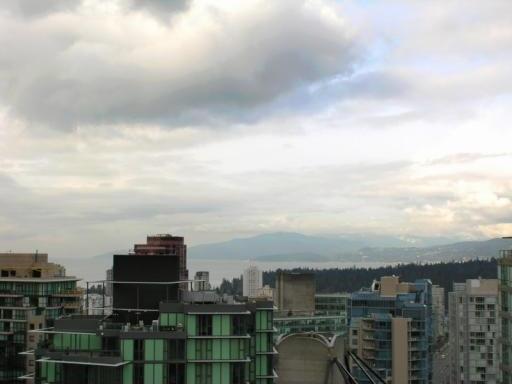 # 3401 1238 MELVILLE ST photo 22
