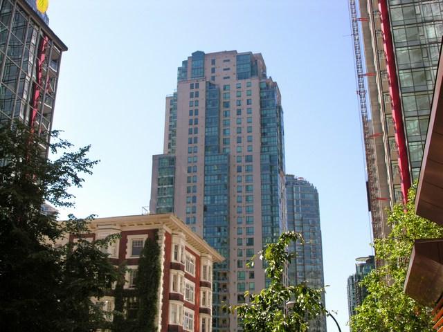 # 1806 1238 MELVILLE ST photo 2